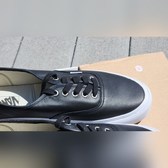 Vans Vault OG Authentic LX - VN000UDD1NS - Picture 8 of 16